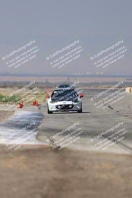media/Sep-20-2025-Extreme Speed (Sat) [[1fcc23683c]]/Orange (Mid Intermediate)/Session 2 (Sunrise)/